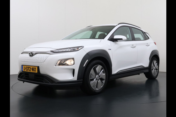 Hyundai Kona EV 64kWh Leer Warmtepomp Camera Adap. Cruise + stop&go Apple Carplay Android Comfort Ecc Pdc Navi* Isofix DAB Led Lmv 17" Lane Assist FCA Keyless 1e Eigenaar Origineel Nederlandse Auto