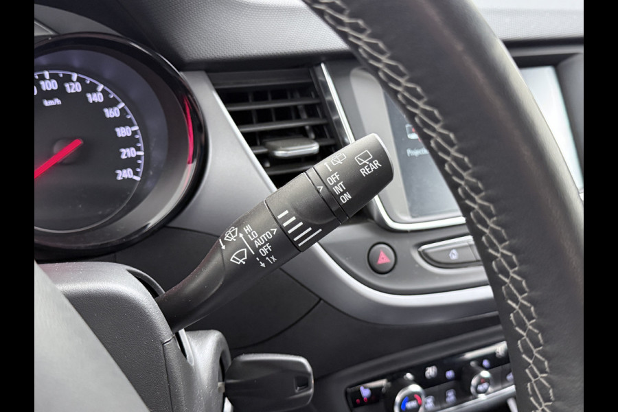 Opel Crossland T 131PK AUT-6 Apple Carplay Android Auto Navi* Ecc Cruise Control Camera Stoel+Stuurverwarming Pdc Elegance DAB Bluetooth Lane Assist Led Winter Pakket Parkeer Pakket Mooie en complete Opel Crossland! € 32.000 nieuw! EURO6