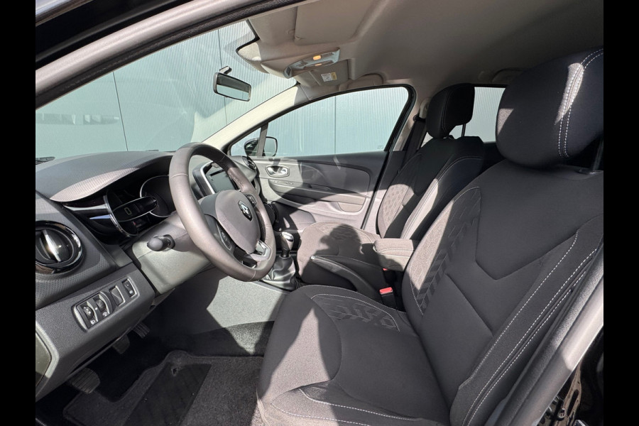 Renault Clio Estate 0.9 TCe Limited * Navigatie * Parkeersensoren * Cruise Control *