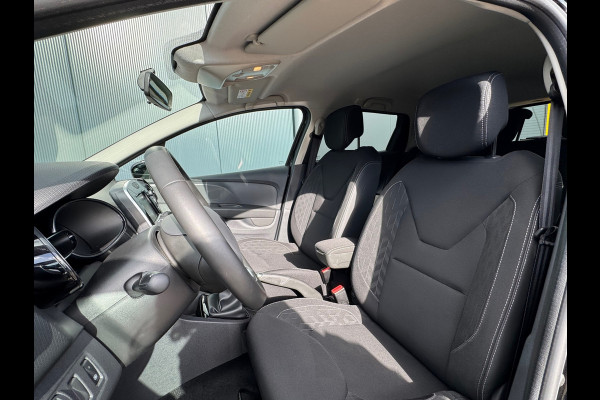 Renault Clio Estate 0.9 TCe Limited * Navigatie * Parkeersensoren * Cruise Control *