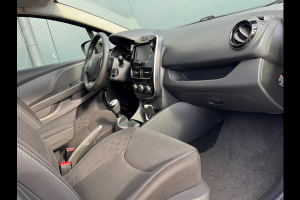 Renault Clio Estate 0.9 TCe Limited * Navigatie * Parkeersensoren * Cruise Control *