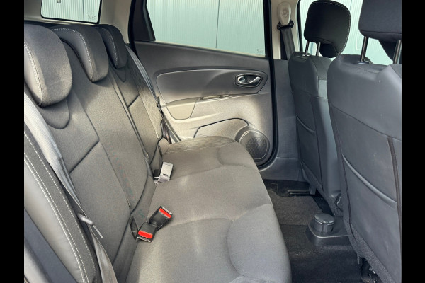 Renault Clio Estate 0.9 TCe Limited * Navigatie * Parkeersensoren * Cruise Control *