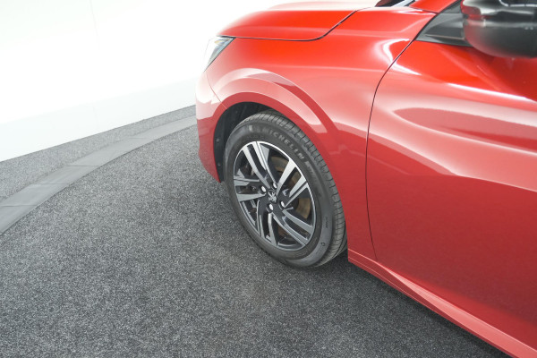 Peugeot 208 PureTech 100 Allure Pack | Camera | Stoelverwarming | Apple Carplay | Parkeersensoren