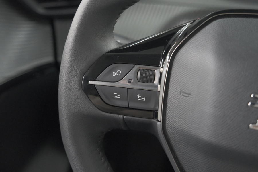 Peugeot 208 PureTech 100 Allure Pack | Camera | Stoelverwarming | Apple Carplay | Parkeersensoren
