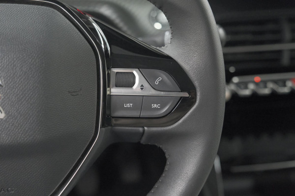 Peugeot 208 PureTech 100 Allure Pack | Camera | Stoelverwarming | Apple Carplay | Parkeersensoren