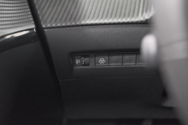 Peugeot 208 PureTech 100 Allure Pack | Camera | Stoelverwarming | Apple Carplay | Parkeersensoren