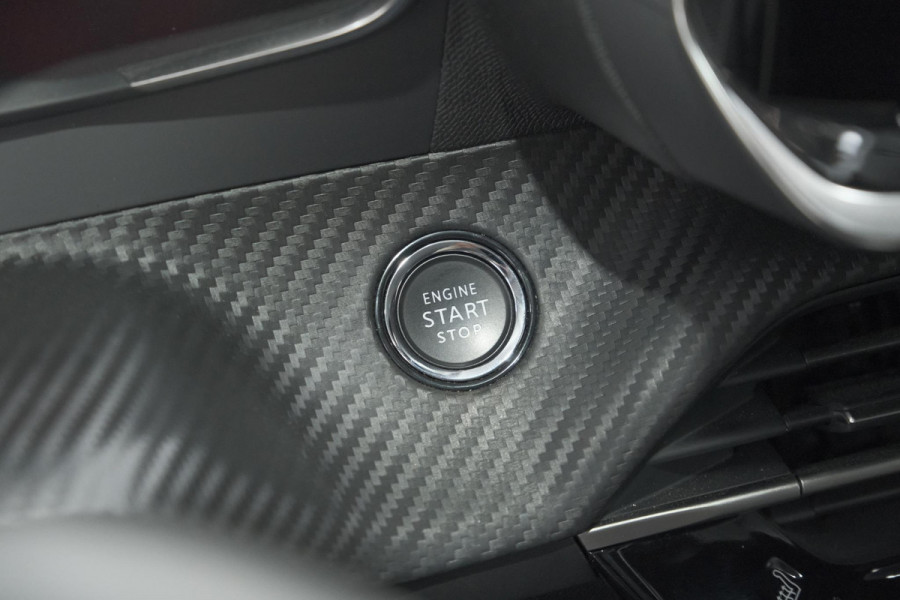 Peugeot 208 PureTech 100 Allure Pack | Camera | Stoelverwarming | Apple Carplay | Parkeersensoren