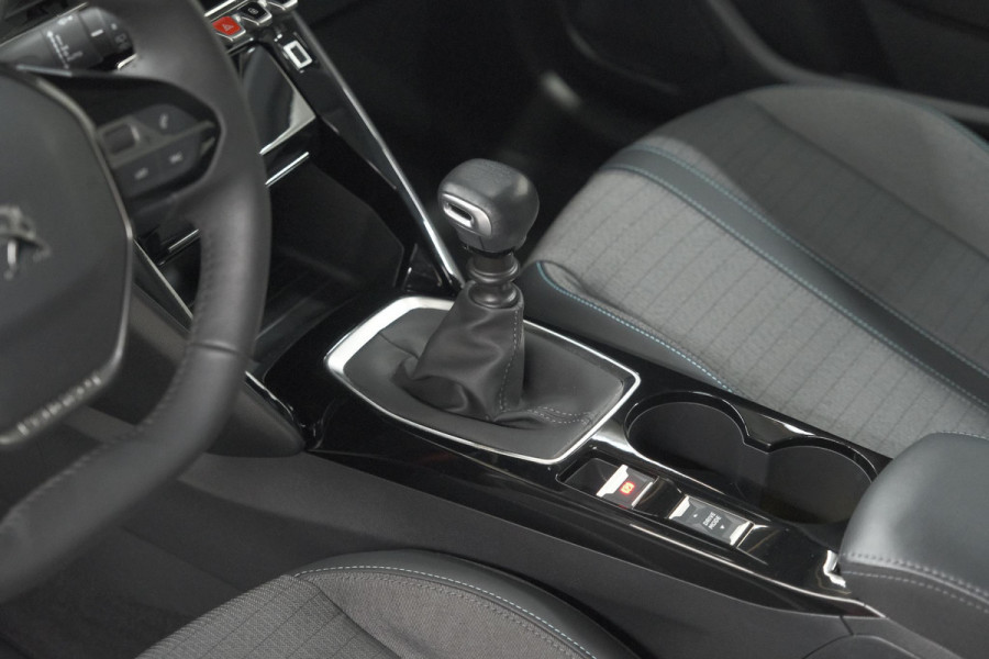 Peugeot 208 PureTech 100 Allure Pack | Camera | Stoelverwarming | Apple Carplay | Parkeersensoren