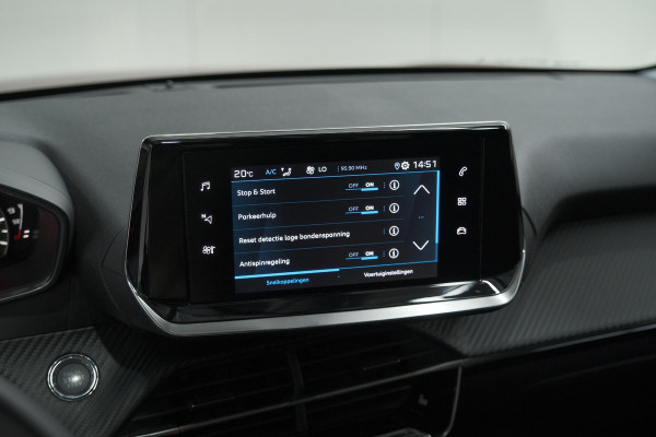 Peugeot 208 PureTech 100 Allure Pack | Camera | Stoelverwarming | Apple Carplay | Parkeersensoren