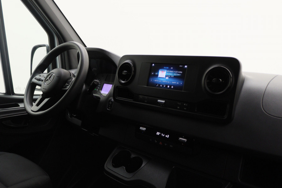 Mercedes-Benz Sprinter 315 CDI L2H2 Automaat 3-Zits, Airco, Cruise, Camera, Apple Carplay, DAB, PDC, 18''