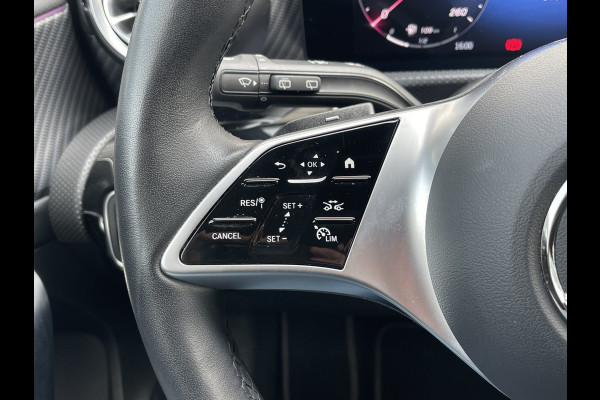 Mercedes-Benz A-Klasse 180 Luxury Line | Facelift | Pano | Ambiente | Camera | CarPlay | LED | Keyless | DAB+