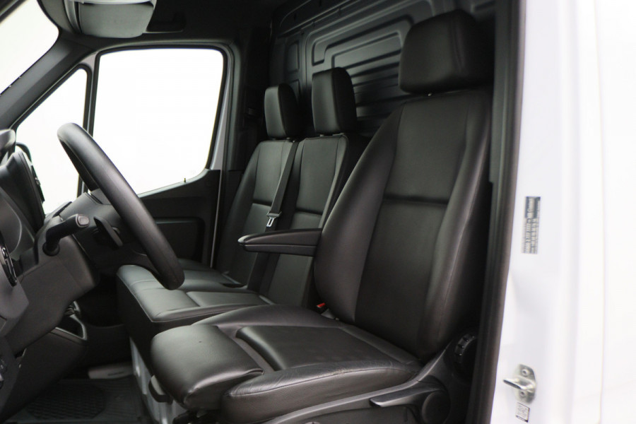 Mercedes-Benz Sprinter 317 CDI Aut. L2H1 Leer, Standkachel, Camera, 3-Zits, Airco, Cruise, Apple Carplay, DAB