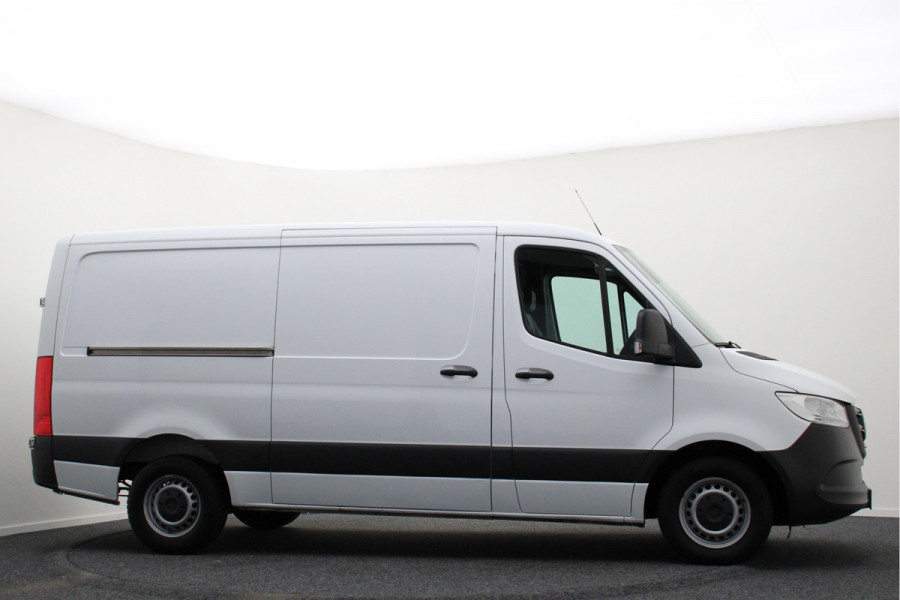 Mercedes-Benz Sprinter 317 CDI Aut. L2H1 Leer, Standkachel, Camera, 3-Zits, Airco, Cruise, Apple Carplay, DAB
