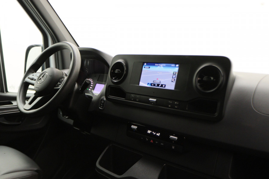 Mercedes-Benz Sprinter 317 CDI Aut. L2H1 Leer, Standkachel, Camera, 3-Zits, Airco, Cruise, Apple Carplay, DAB