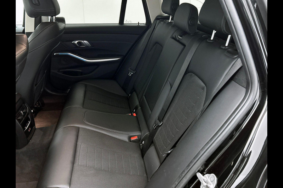 BMW 3 Serie Touring 330e High Executive M SPORT | SHADOW-LINE  | CARPLAY | AD-CRUISE | TREKHAAK BMW 3 Serie Touring 330e High Executive M SPORT | SHADOW-LINE  | CARPLAY | AD-CRUISE | TREKHAAK
