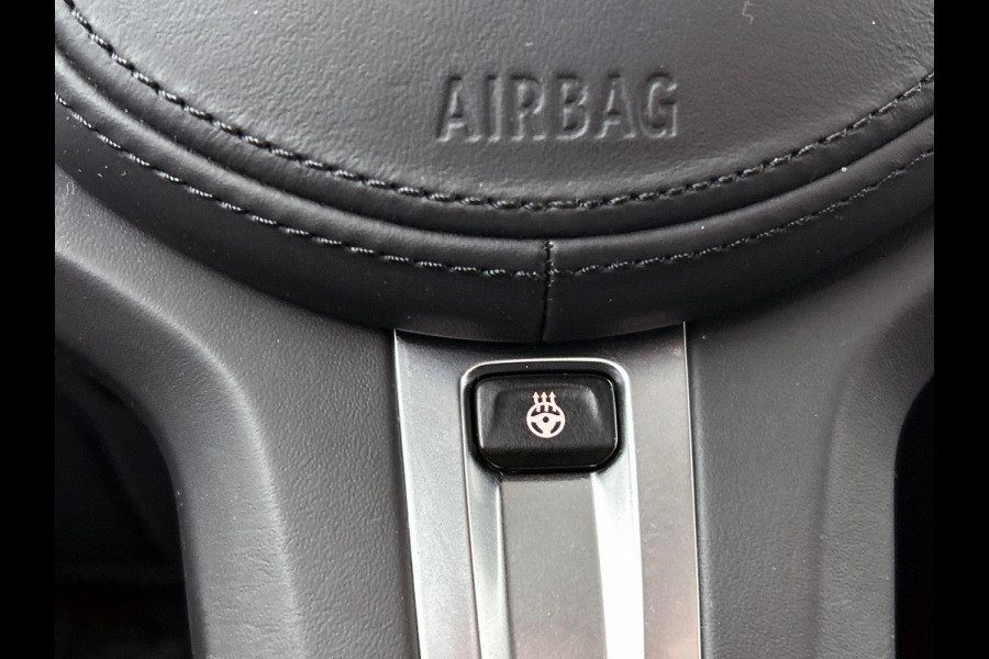 BMW 3 Serie Touring 330e High Executive M SPORT | SHADOW-LINE  | CARPLAY | AD-CRUISE | TREKHAAK BMW 3 Serie Touring 330e High Executive M SPORT | SHADOW-LINE  | CARPLAY | AD-CRUISE | TREKHAAK