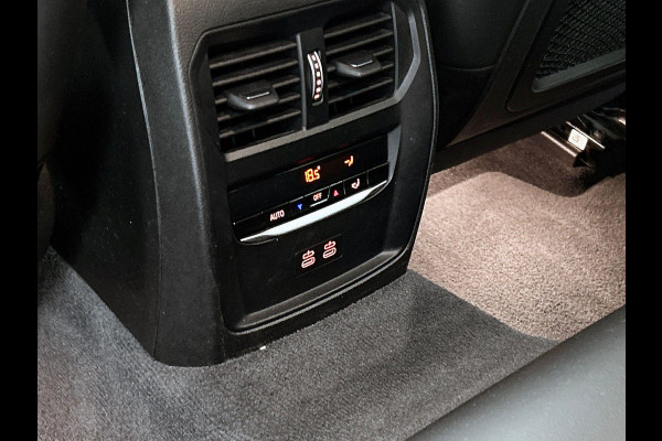 BMW 3 Serie Touring 330e High Executive M SPORT | SHADOW-LINE  | CARPLAY | AD-CRUISE | TREKHAAK BMW 3 Serie Touring 330e High Executive M SPORT | SHADOW-LINE  | CARPLAY | AD-CRUISE | TREKHAAK