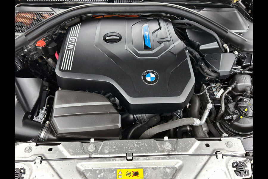 BMW 3 Serie Touring 330e High Executive M SPORT | SHADOW-LINE  | CARPLAY | AD-CRUISE | TREKHAAK BMW 3 Serie Touring 330e High Executive M SPORT | SHADOW-LINE  | CARPLAY | AD-CRUISE | TREKHAAK