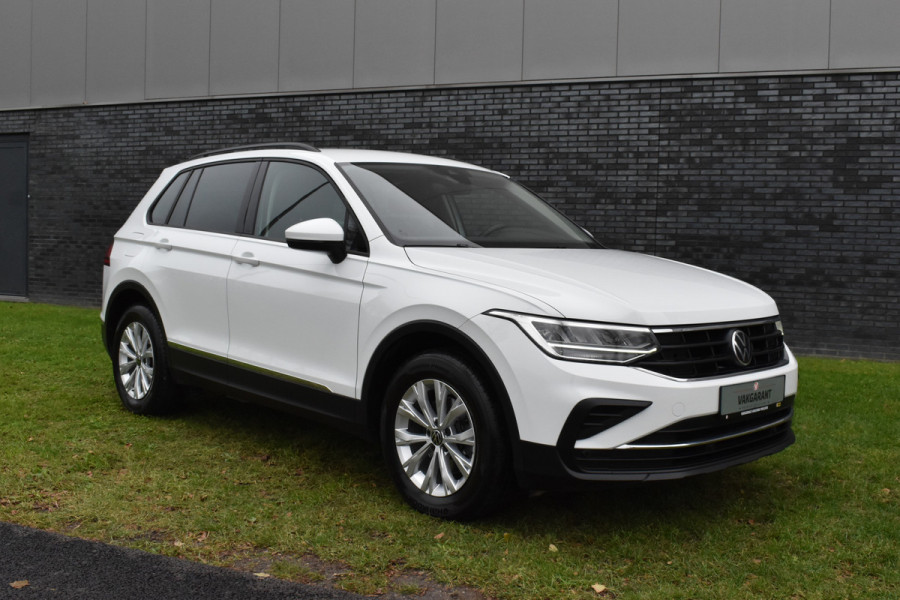 Volkswagen Tiguan 1.5 TSI Life Automaat Navigatie/carplay