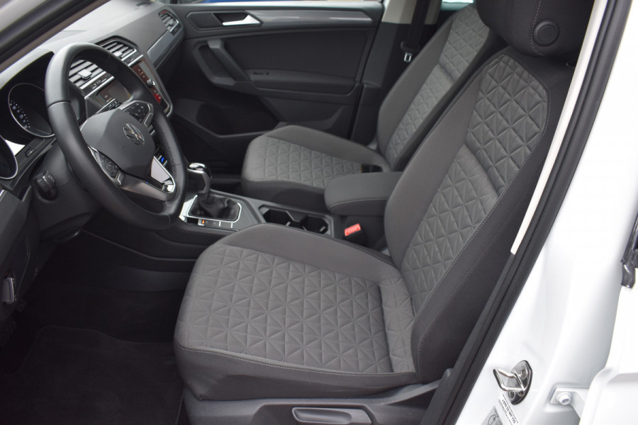 Volkswagen Tiguan 1.5 TSI Life Automaat Navigatie/carplay