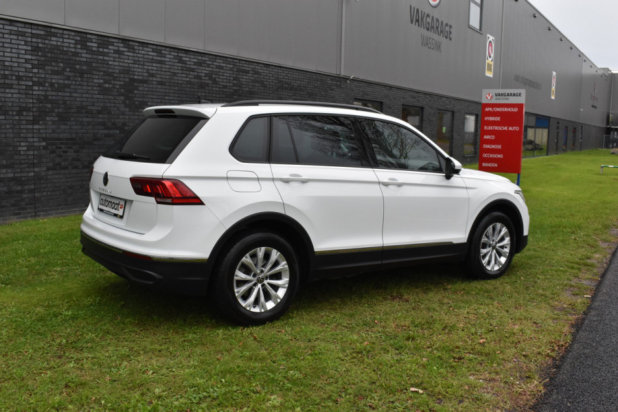 Volkswagen Tiguan 1.5 TSI Life Automaat Navigatie/carplay