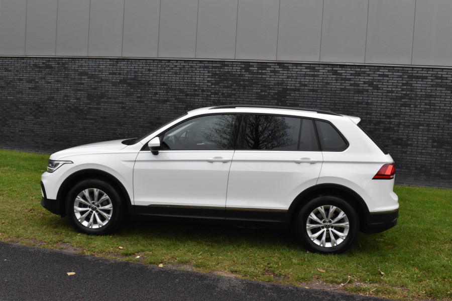Volkswagen Tiguan 1.5 TSI Life Automaat Navigatie/carplay