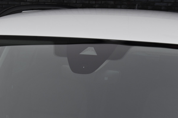 Volkswagen Tiguan 1.5 TSI Life Automaat Navigatie/carplay