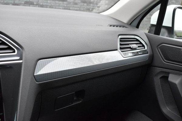 Volkswagen Tiguan 1.5 TSI Life Automaat Navigatie/carplay