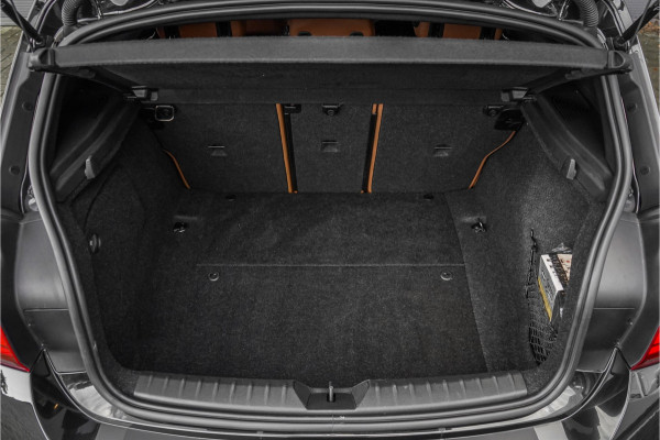 BMW 1-serie M140i High Ex Shadow M-Performance Navi Pro Leder Keyless