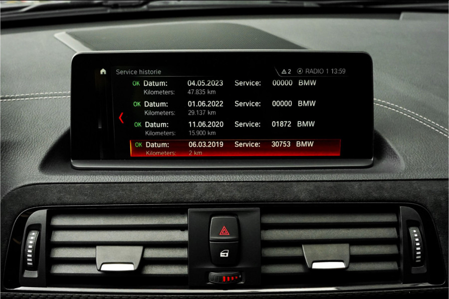 BMW 1-serie M140i High Ex Shadow M-Performance Navi Pro Leder Keyless