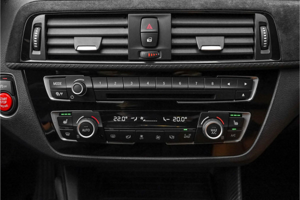 BMW 1-serie M140i High Ex Shadow M-Performance Navi Pro Leder Keyless