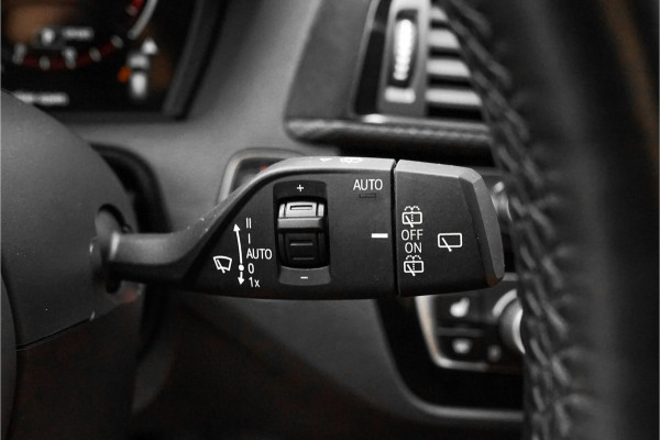 BMW 1-serie M140i High Ex Shadow M-Performance Navi Pro Leder Keyless