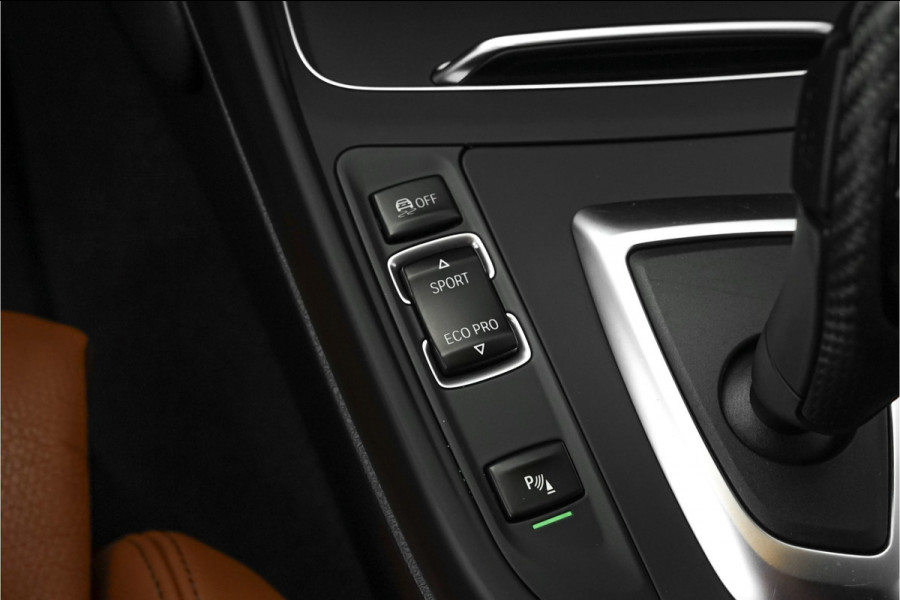 BMW 1-serie M140i High Ex Shadow M-Performance Navi Pro Leder Keyless