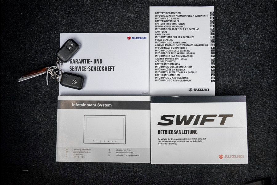 Suzuki Swift 1.2 Style Smart Hybrid Navi ACC Camera CarPlay BTW