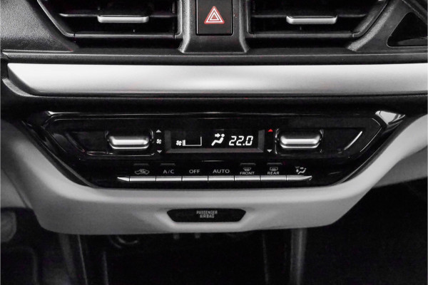 Suzuki Swift 1.2 Style Smart Hybrid Navi ACC Camera CarPlay BTW