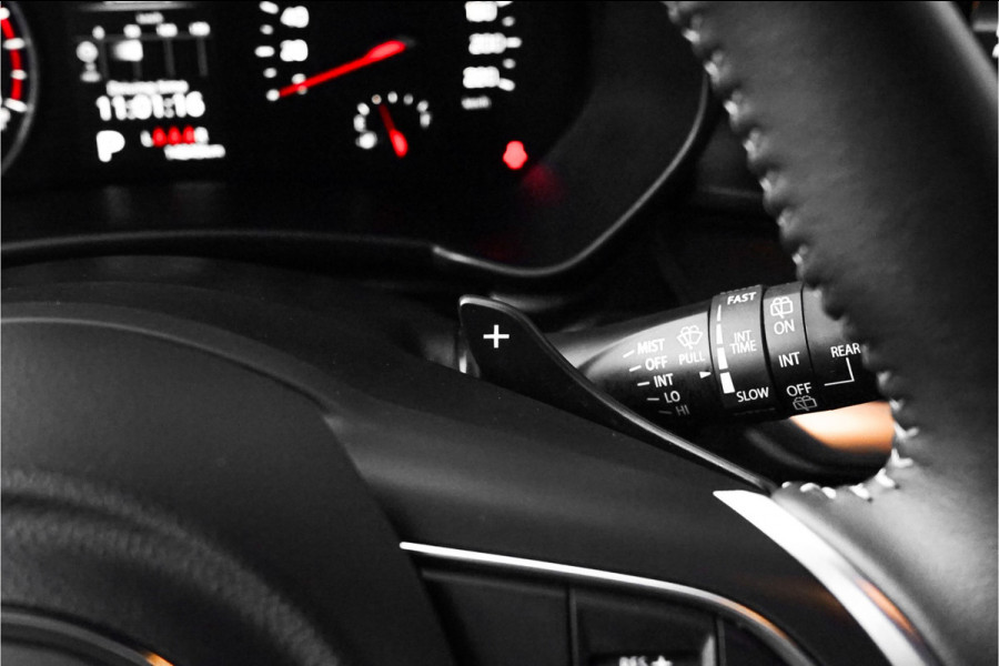 Suzuki Swift 1.2 Style Smart Hybrid Navi ACC Camera CarPlay BTW