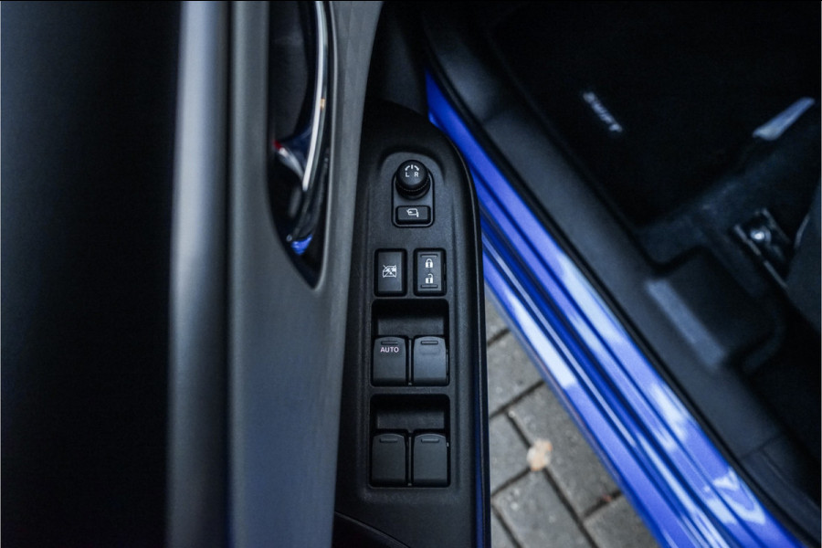 Suzuki Swift 1.2 Style Smart Hybrid Navi ACC Camera CarPlay BTW