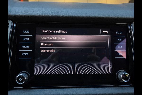 Škoda Kodiaq 1.5 TSI Style Business / CARPLAY / P.SENSOREN / ISOFIX / STOELVERW. / CRUISE / EXTRA SET / NWE BEURT / GARANTIE !