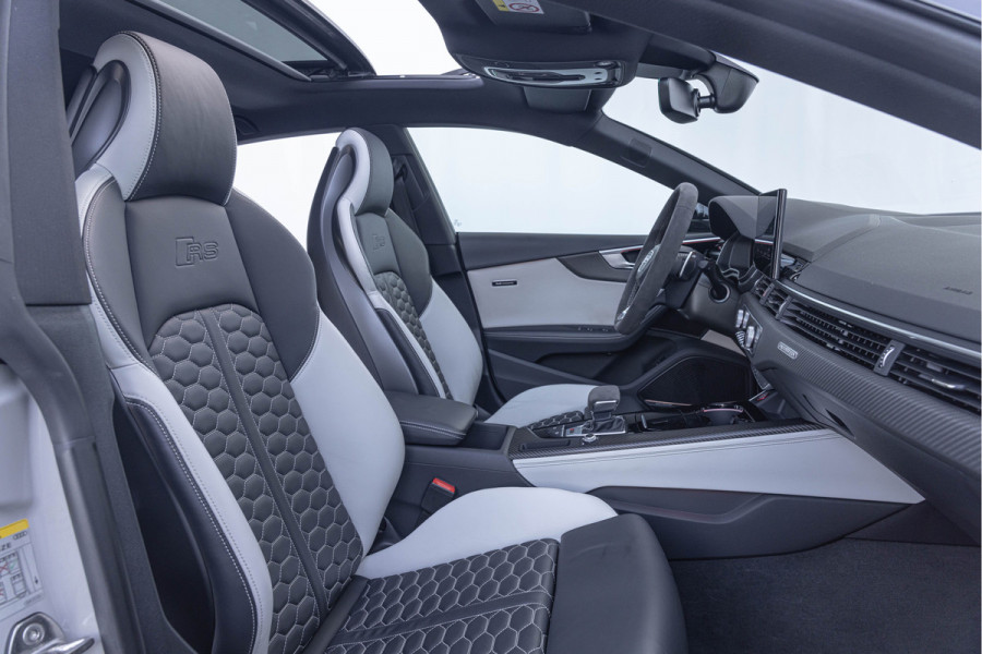 Audi RS5 Sportback 2.9 TFSI 450pk Quattro Pano B&O HuD Audi Exclusive 20'' Carbon