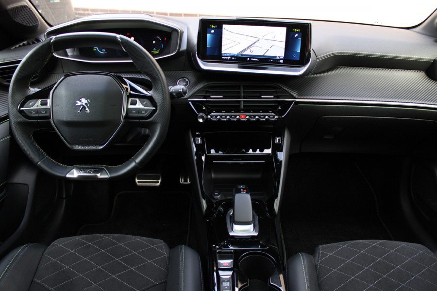 Peugeot e-208 EV GT Pack 50 kWh | Panoramadak | Navigatie | Stoelverwarming Actieweken 1 t/m 15 november!
