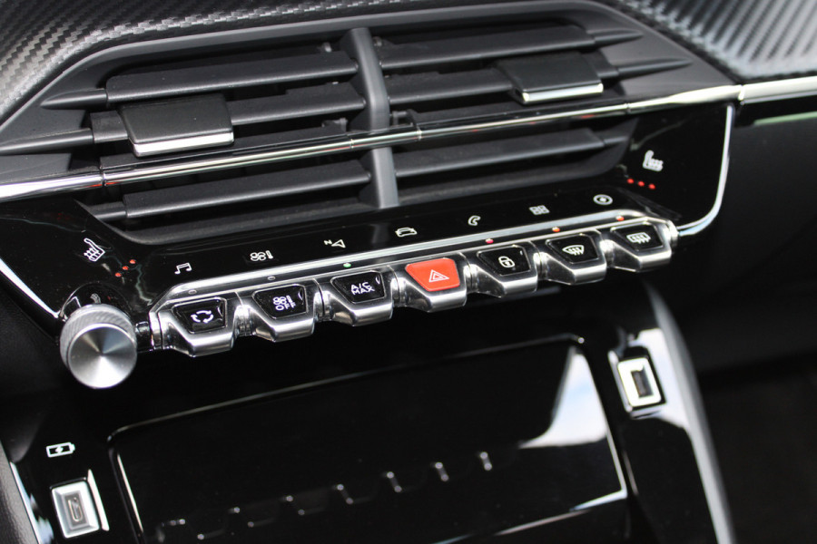 Peugeot e-208 EV GT Pack 50 kWh | Panoramadak | Navigatie | Stoelverwarming Actieweken 1 t/m 15 november!