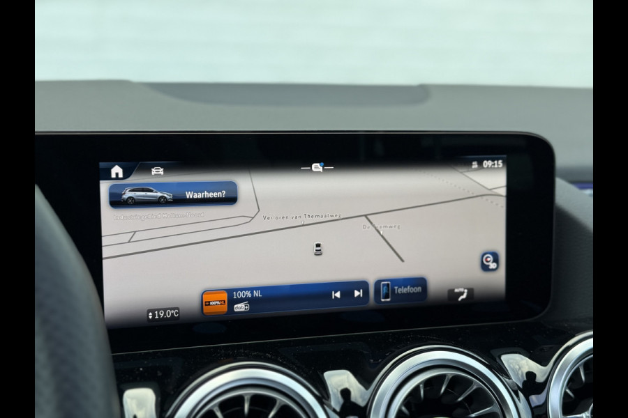 Mercedes-Benz B-Klasse 200 AMG Line | Pano | Trekhaak | Memory | Camera | LED | DAB+