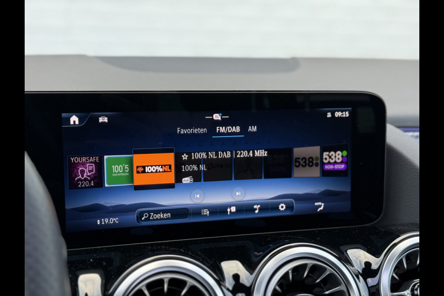 Mercedes-Benz B-Klasse 200 AMG Line | Pano | Trekhaak | Memory | Camera | LED | DAB+