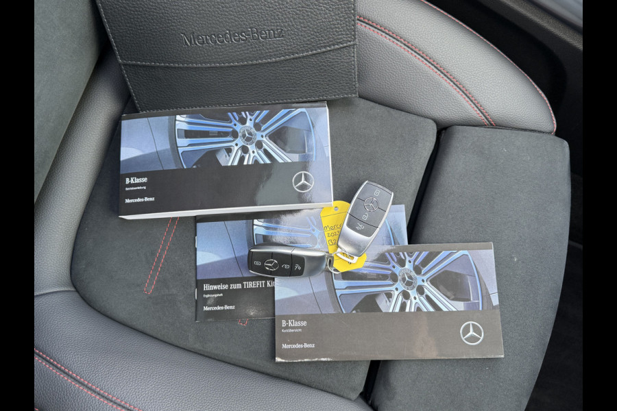 Mercedes-Benz B-Klasse 200 AMG Line | Pano | Trekhaak | Memory | Camera | LED | DAB+