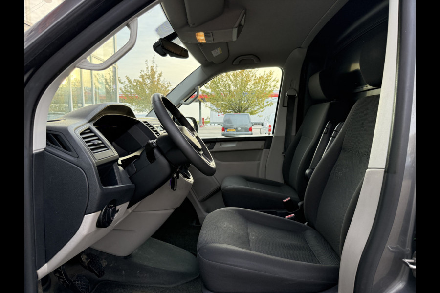 Volkswagen Transporter 2.0 TDI 150pk L2H1 Comfortline | NL-auto | 1e Eig | Trekhaak | Airco | Cruisec.