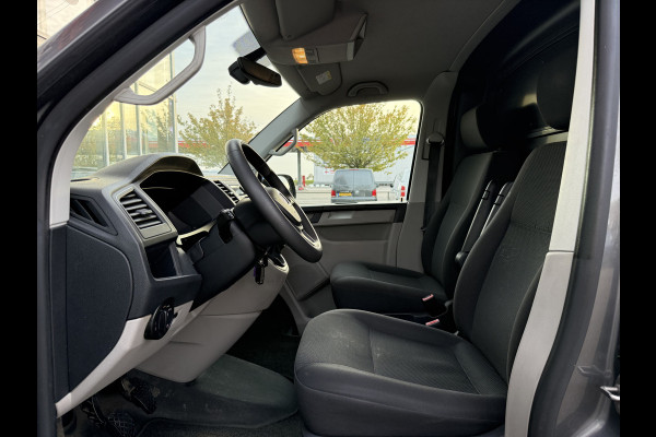 Volkswagen Transporter 2.0 TDI 150pk L2H1 Comfortline | NL-auto | 1e Eig | Trekhaak | Airco | Cruisec.