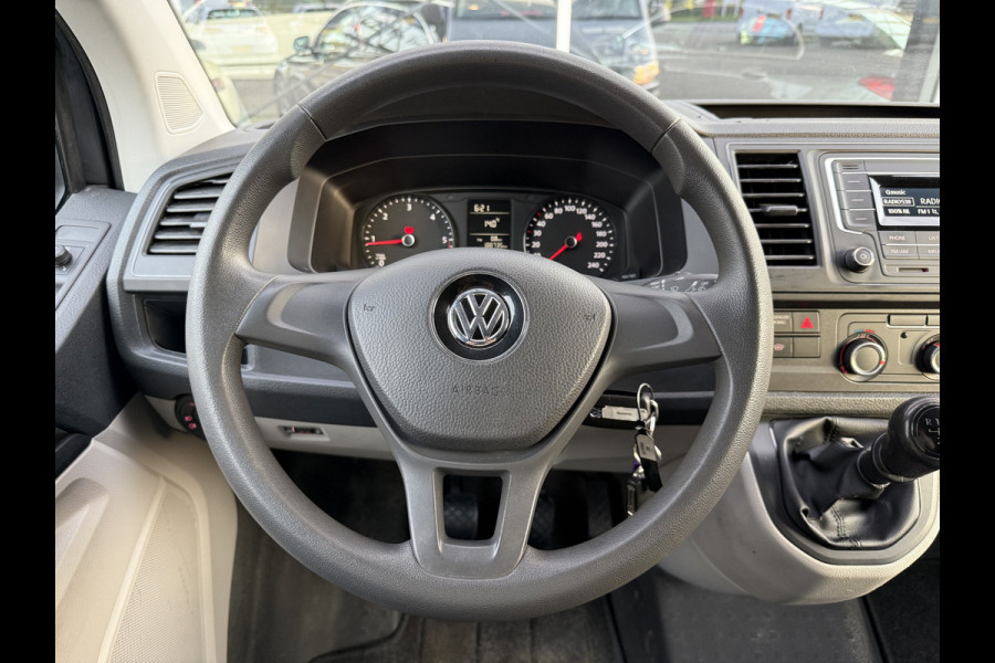 Volkswagen Transporter 2.0 TDI 150pk L2H1 Comfortline | NL-auto | 1e Eig | Trekhaak | Airco | Cruisec.
