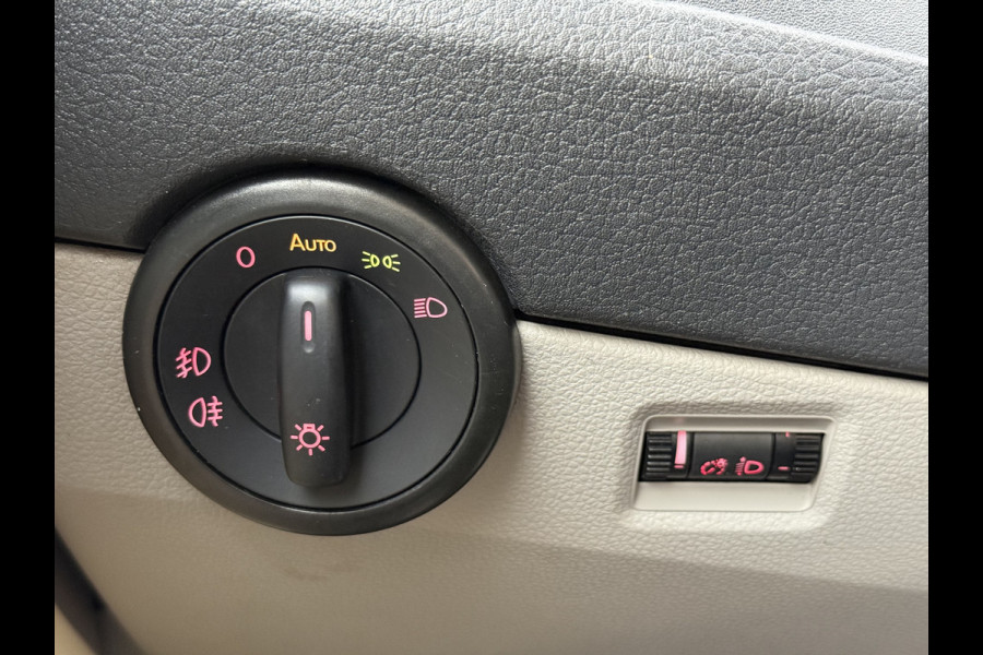 Volkswagen Transporter 2.0 TDI 150pk L2H1 Comfortline | NL-auto | 1e Eig | Trekhaak | Airco | Cruisec.