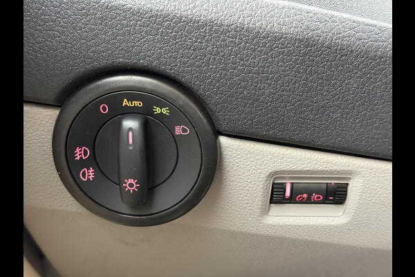 Volkswagen Transporter 2.0 TDI 150pk L2H1 Comfortline | NL-auto | 1e Eig | Trekhaak | Airco | Cruisec.