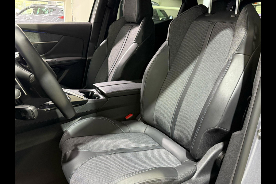 Peugeot 3008 1.6 HYbrid 225 Allure/CAMERA/ACC/NAVI/APPLECARPLAY